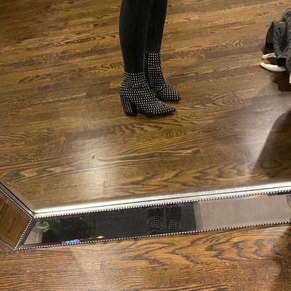 Boots - Picture 2 of 3